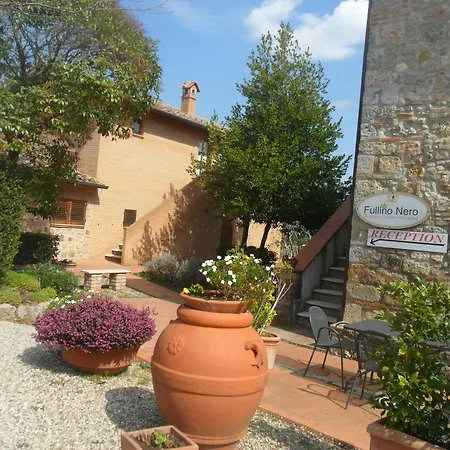 Apartment Fullino Nero Siena